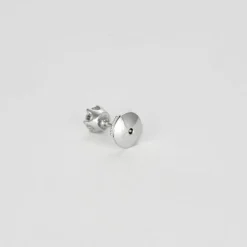 Clous d'oreilles or blance et diamants