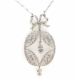 Collier 1900 diamants et platine
