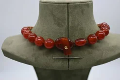 Collier agathe hessonite rouge et bakélite