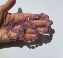 Collier améthystes fermoir en or