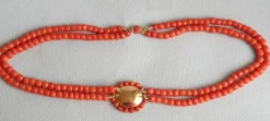 Collier ancien 2 rangs de corail facetté avec motif central - 19ème siècle
