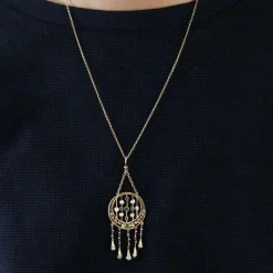 Collier ancien en or jaune, saphir et perles fines baroques