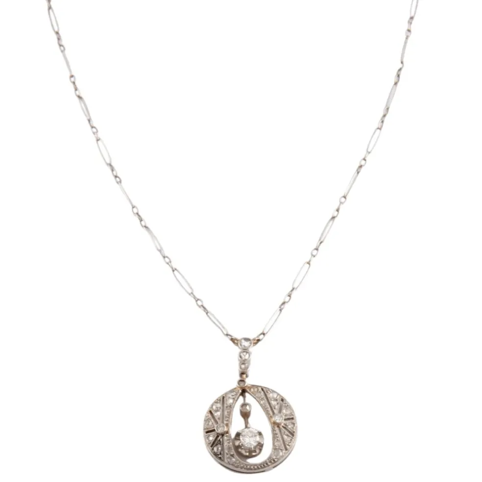 Collier Art Déco en or gris, diamants