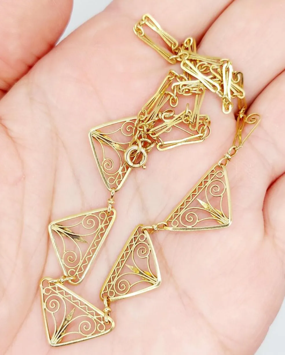 Collier Art Nouveau or jaune, motifs filigranés finement travaillés (circa 1910)