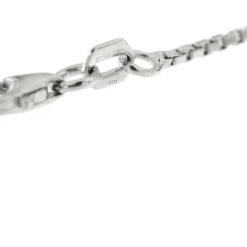Collier avec croix et diamants