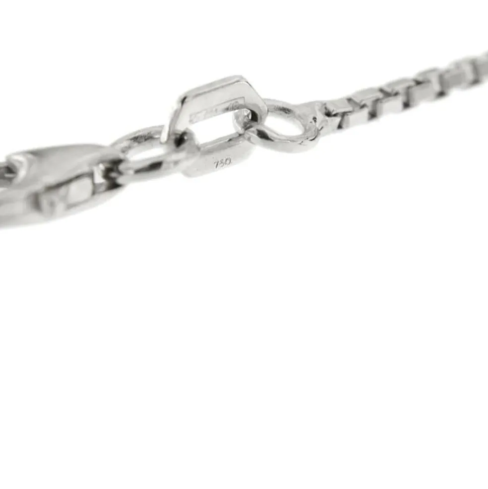 Collier avec croix et diamants