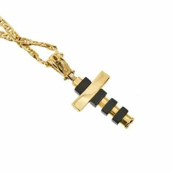 Collier avec croix et onyx