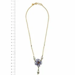 Collier avec fleur émaillée et perles