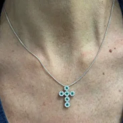 Collier avec pendentif