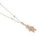 Collier avec pendentif et diamants
