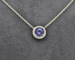 Collier avec tanzanite 1 ct