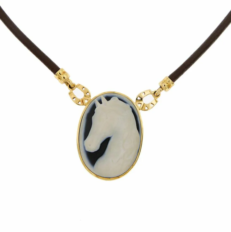 Collier camée