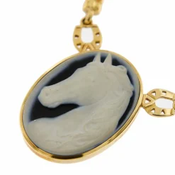 Collier camée