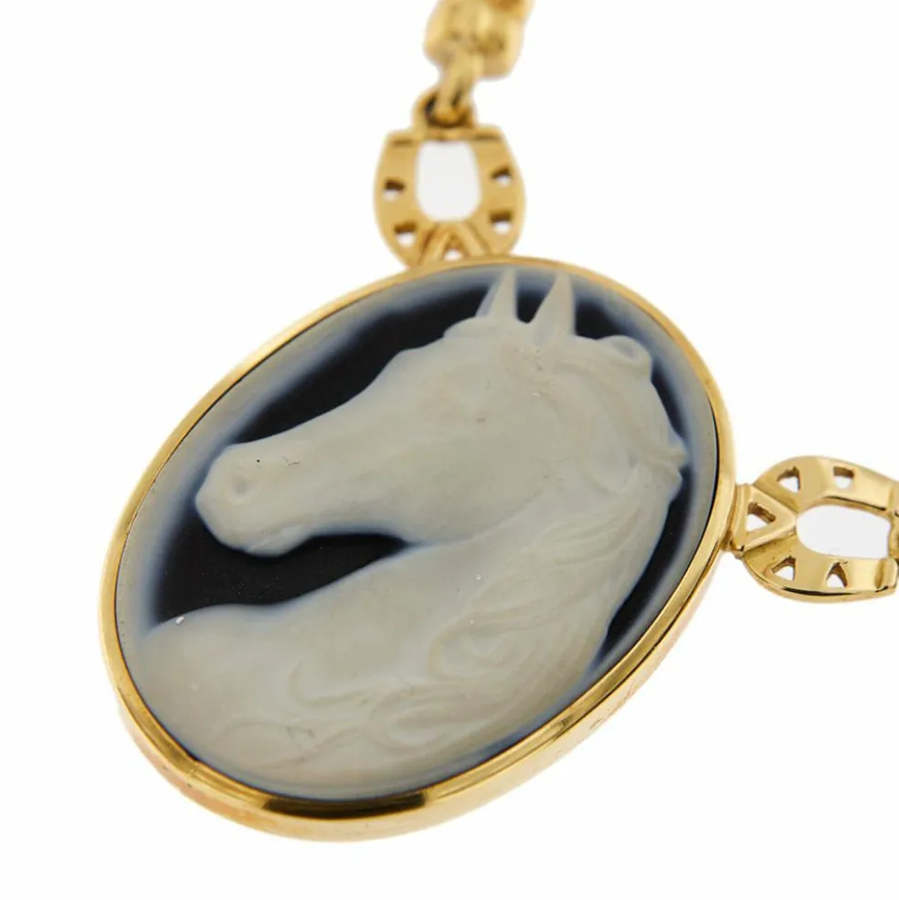 Collier camée