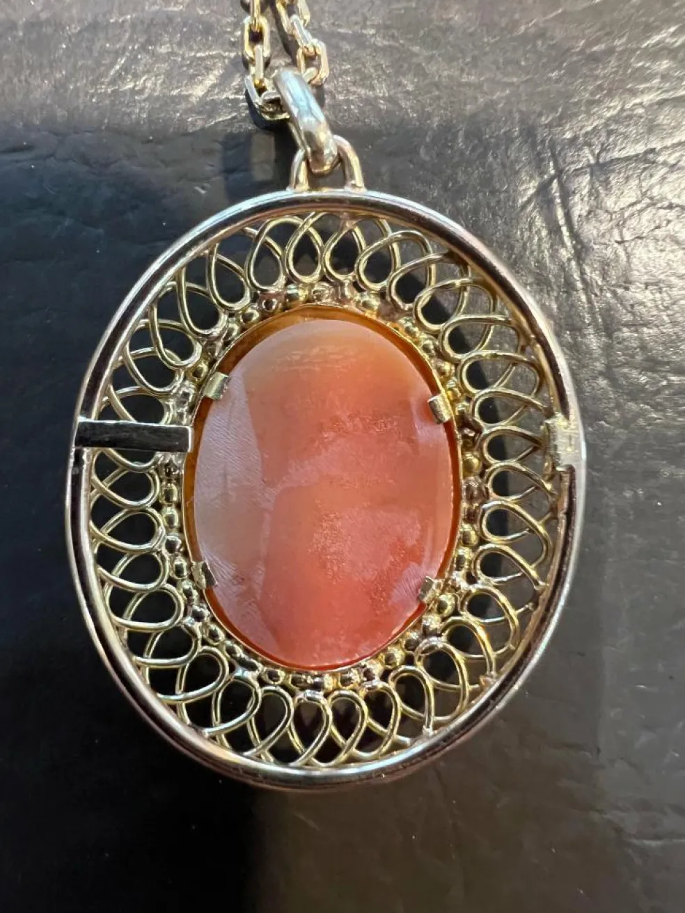 Collier Camée en or jaune
