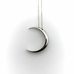 Collier croissant de lune en or blanc 18 carats