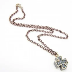 Collier croix de topazes