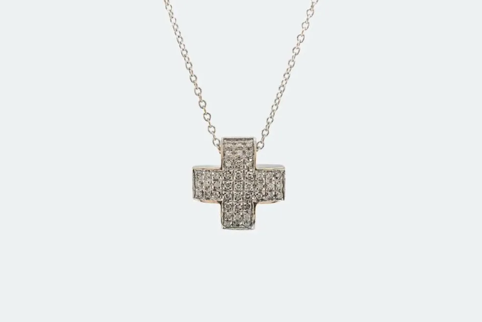 Collier crucifix en or blanc pavé diamants