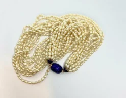 Collier de 10 rangs de perles de culture BIWA, fermoir en or 18 carats émaillé