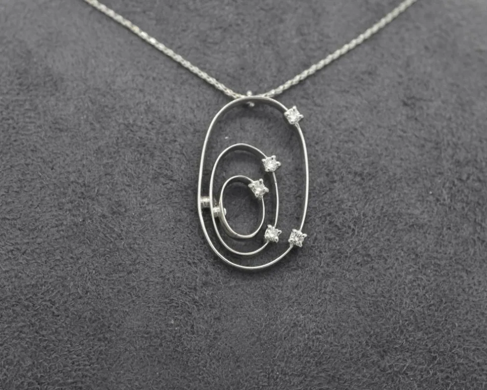 Collier de charité Gianni