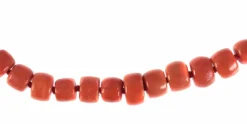 Collier de corail avec des perles