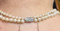 Collier de perles ancien double rang, fermoir or et diamants