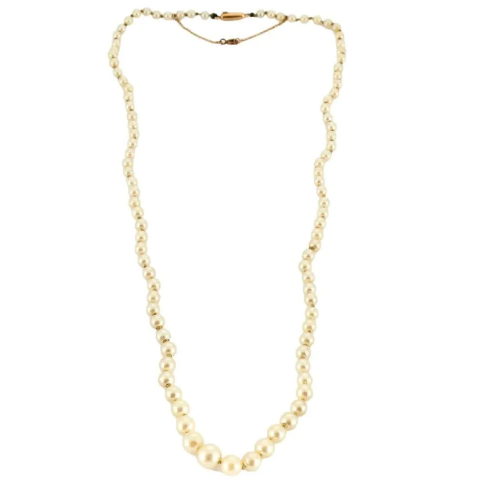 Collier de Perles de culture blanches avec fermoir or jaune