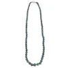 Collier de perles grises