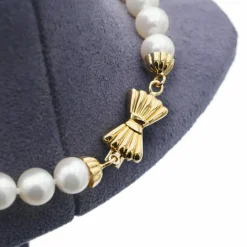 Collier de perles japonaises avec fermoir en or jaune