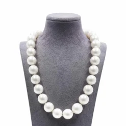 Collier de perles Mikimoto