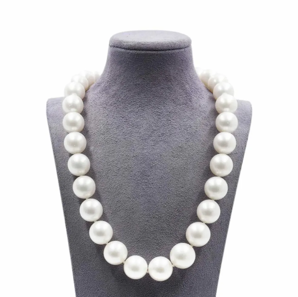 Collier de perles Mikimoto