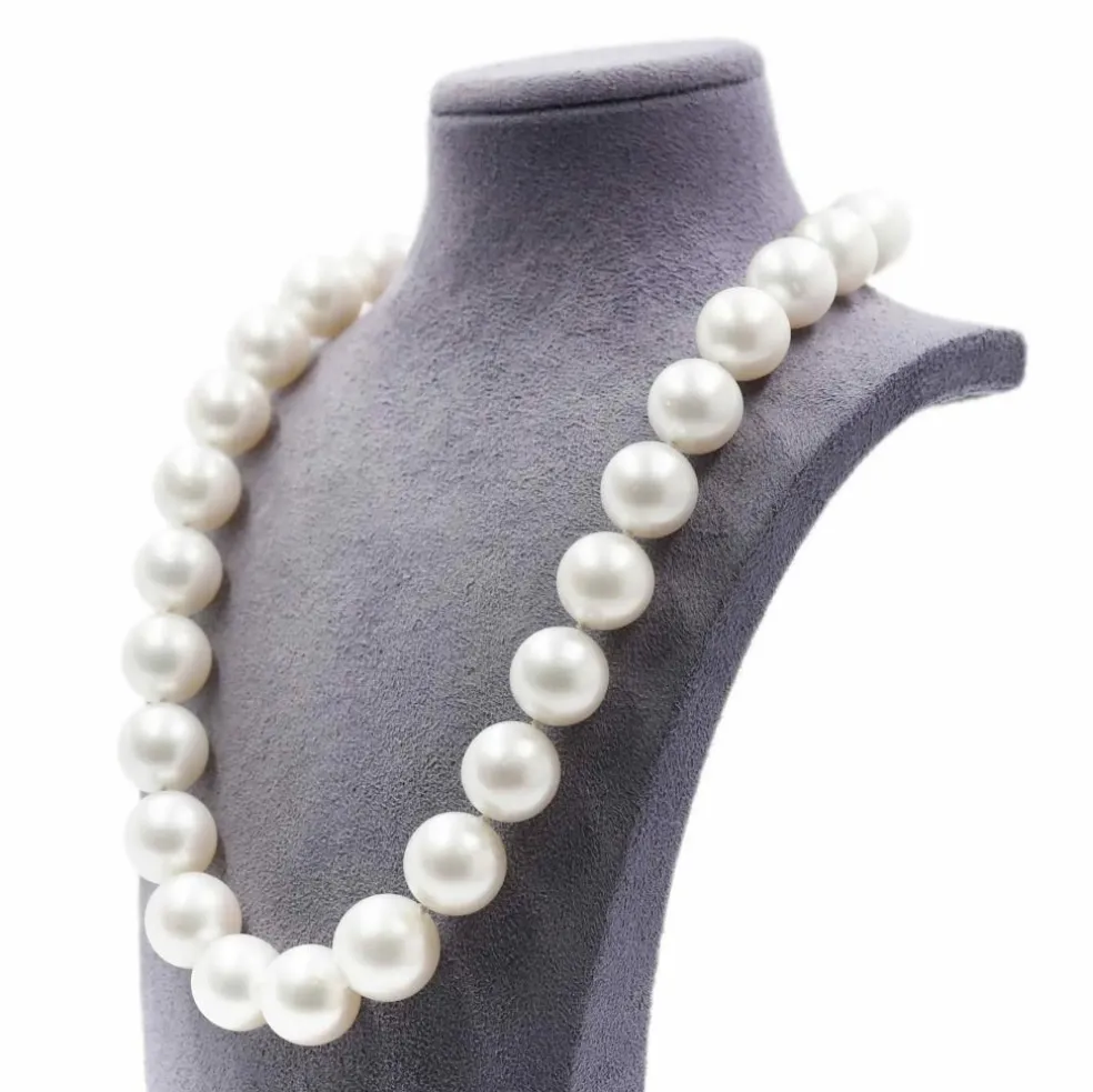 Collier de perles Mikimoto