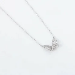 Collier diamant papillon