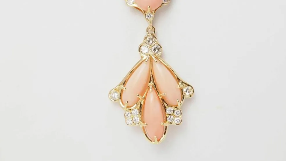Collier Diamants Cabochons de corail