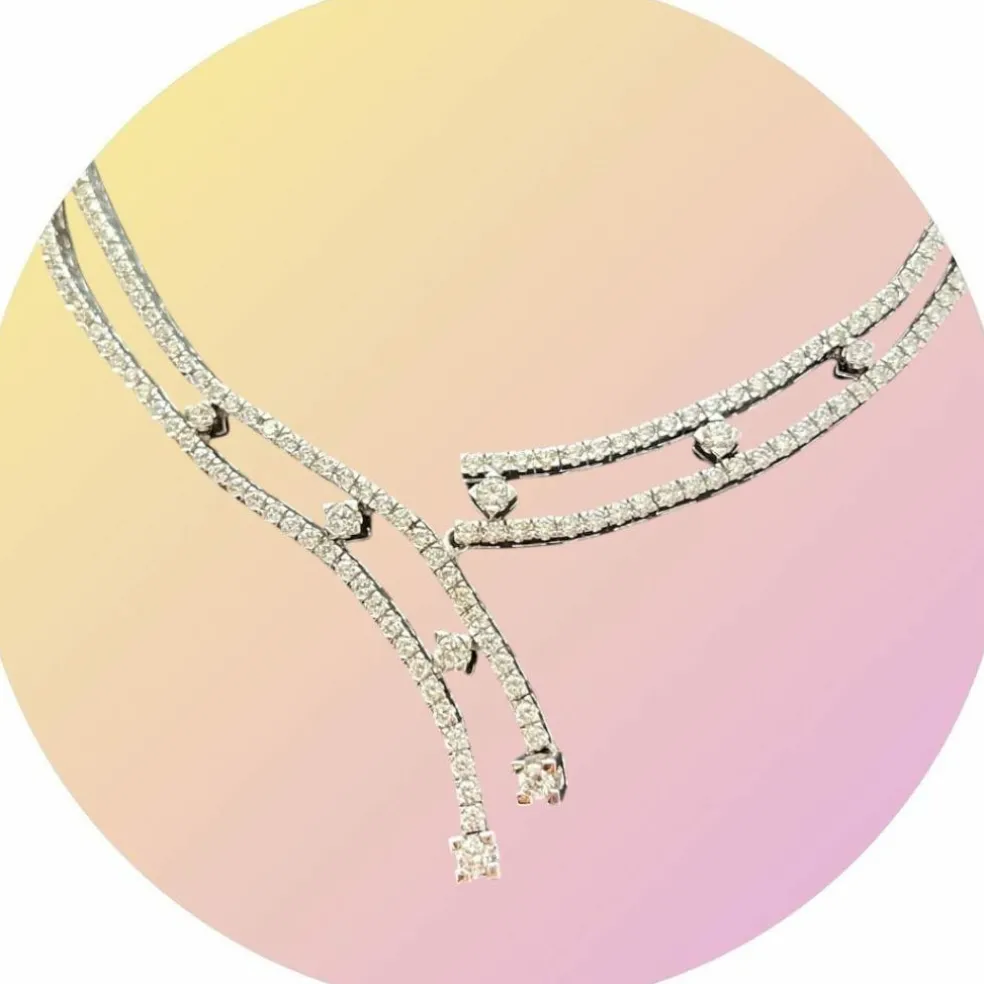 Collier double ligne en or blanc et diamants