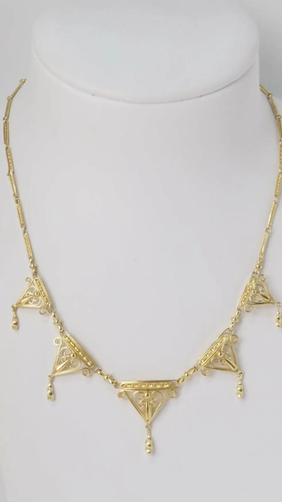 Collier draperie du XIXe siècle en or jaune
