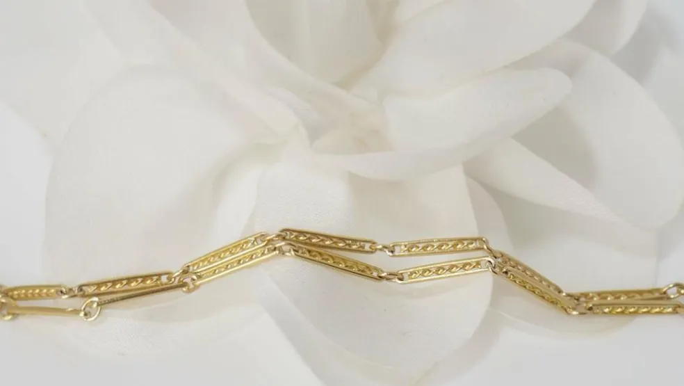 Collier draperie du XIXe siècle en or jaune