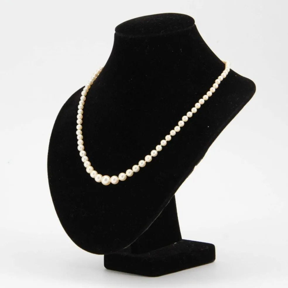 Collier en chute de perles à l'orient blanc nacré