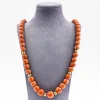 Collier en corail japonais avec fermoir et séparateurs en or
