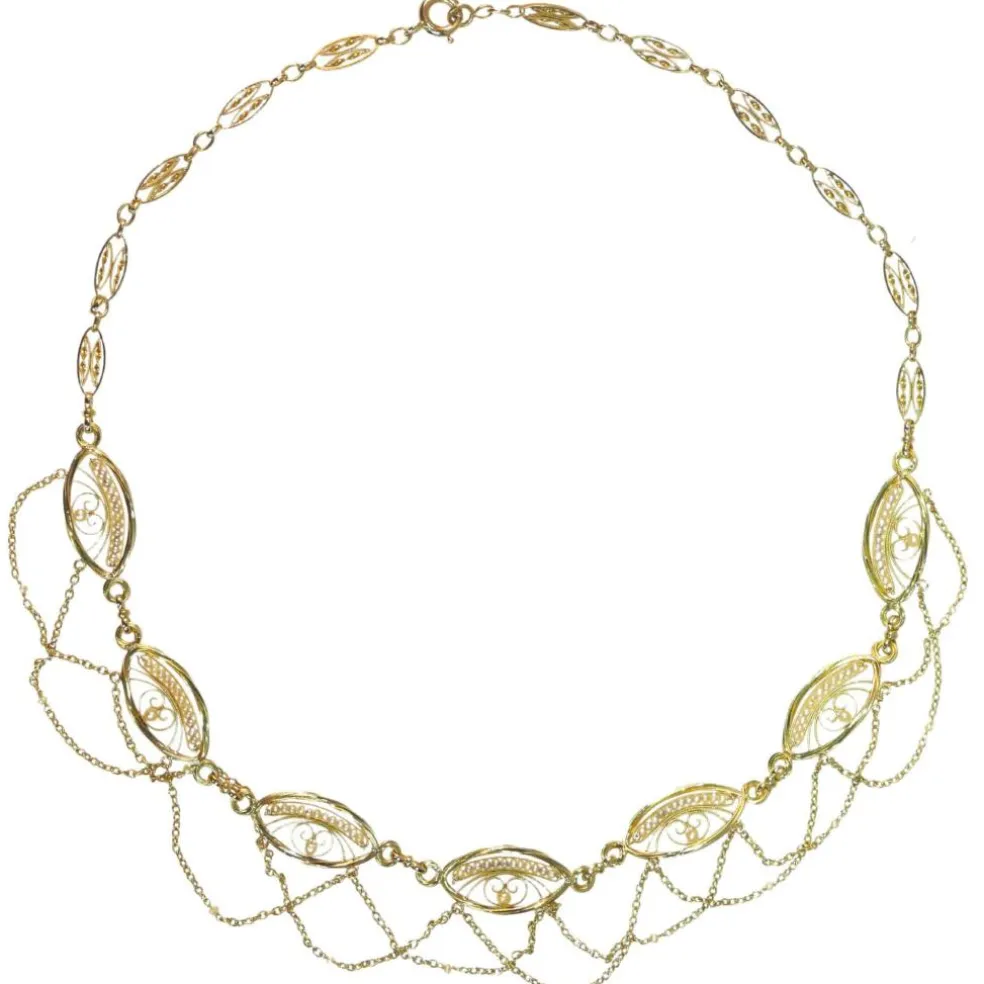 Collier en filigrane d'or, perles de graines naturelles