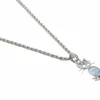 Collier en or blanc avec pendentif aigue-marine