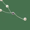 Collier en or blanc avec perles blanches et grises