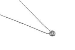 Collier en or blanc avec point lumineux en diamant