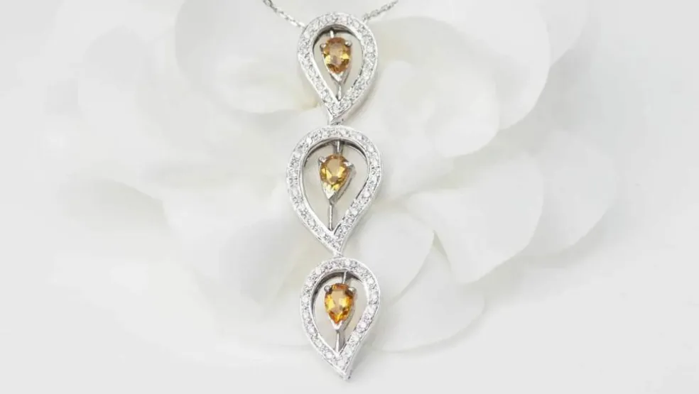 Collier en or blanc, citrine et diamants