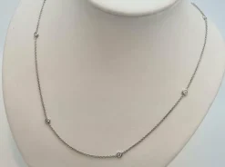 Collier en Or blanc, Diamants