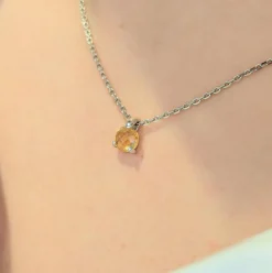 Collier en or blanc et citrine