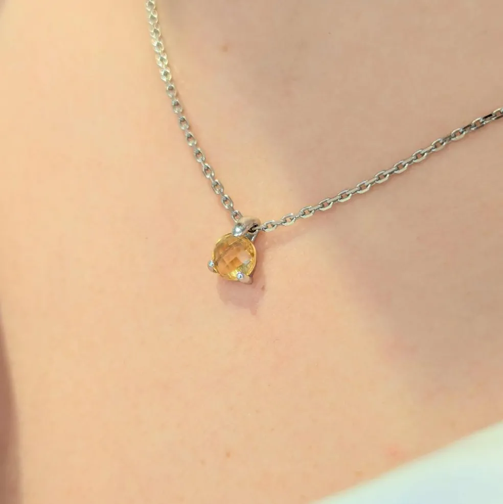 Collier en or blanc et citrine