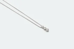Collier en or blanc et diamants