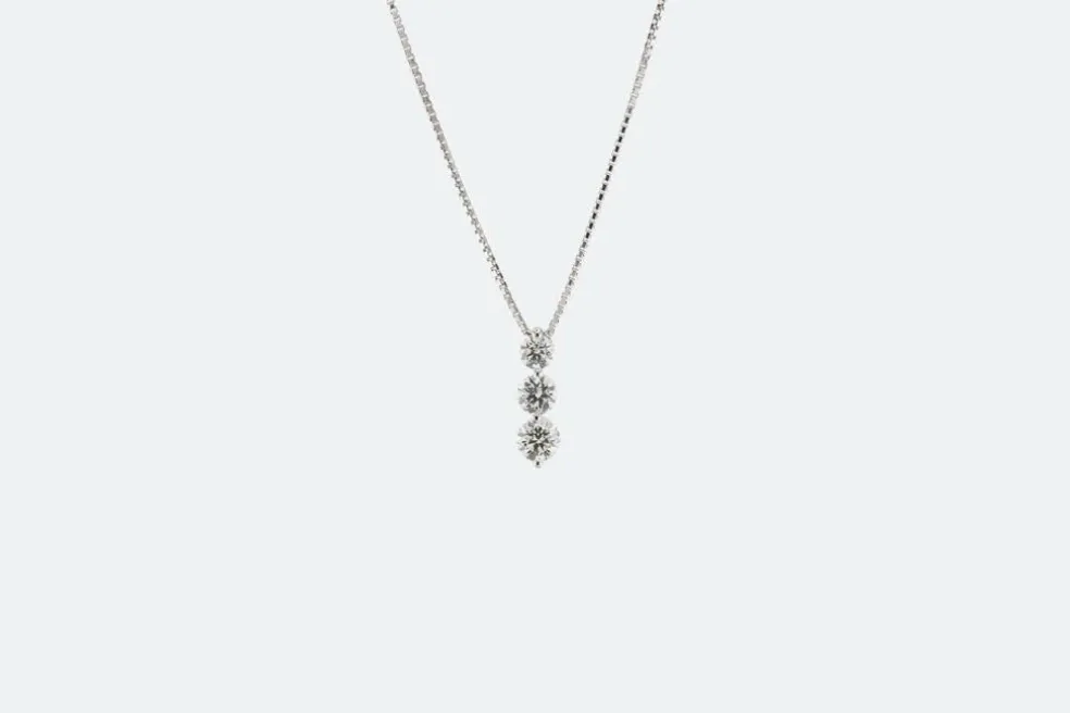 Collier en or blanc et diamants