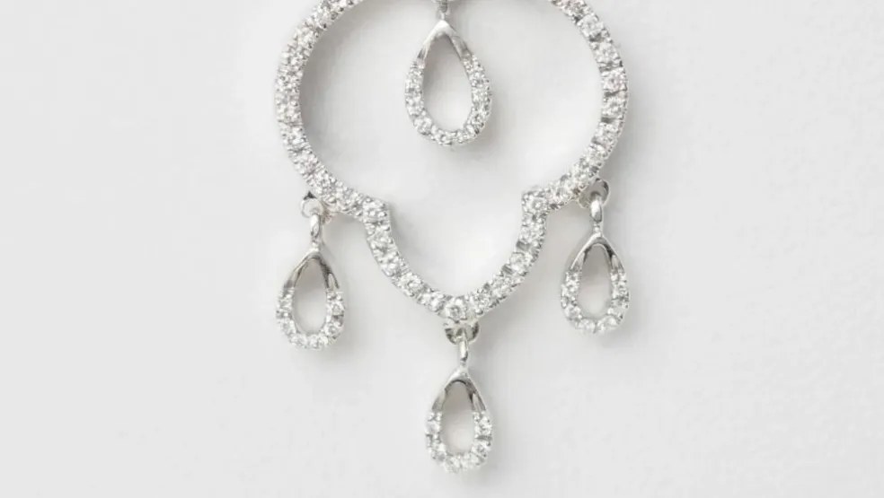 Collier en or blanc et diamants